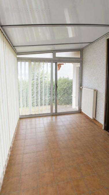 OFFRE ACCEPTEE - LE SOURN – Maison individuelle avec fort potentiel d'évolution – Terrain d'environ 800 m² - photo 4