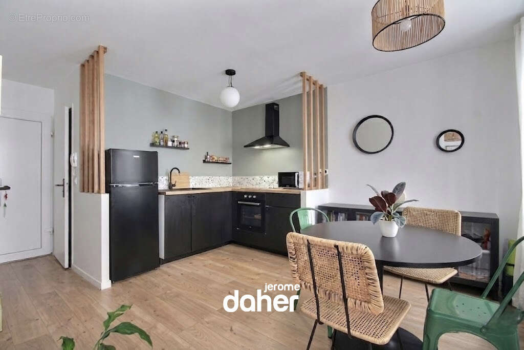 Appartement à MARSEILLE-1E