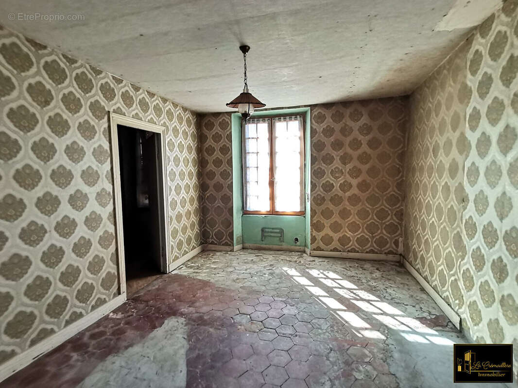 Maison à SAINTE-MESME