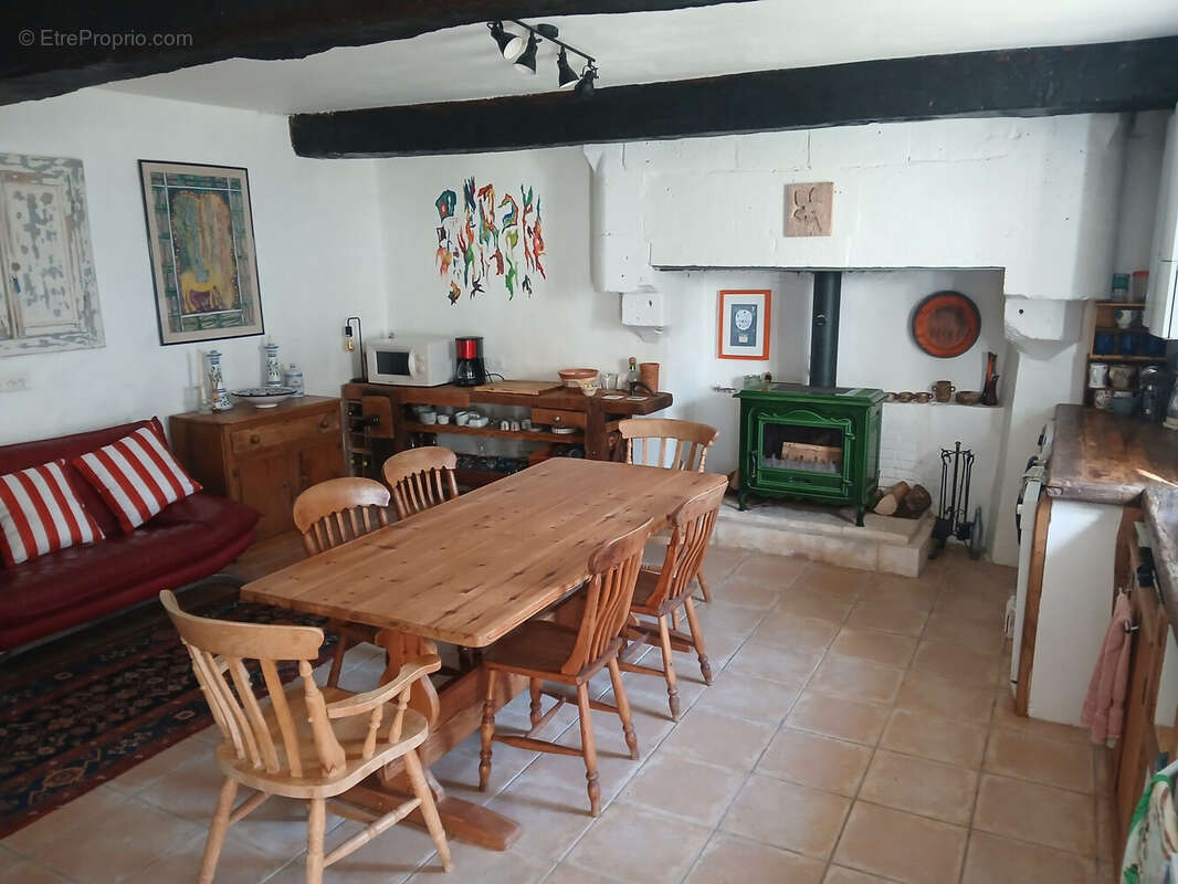 Maison à LA TOUR-BLANCHE