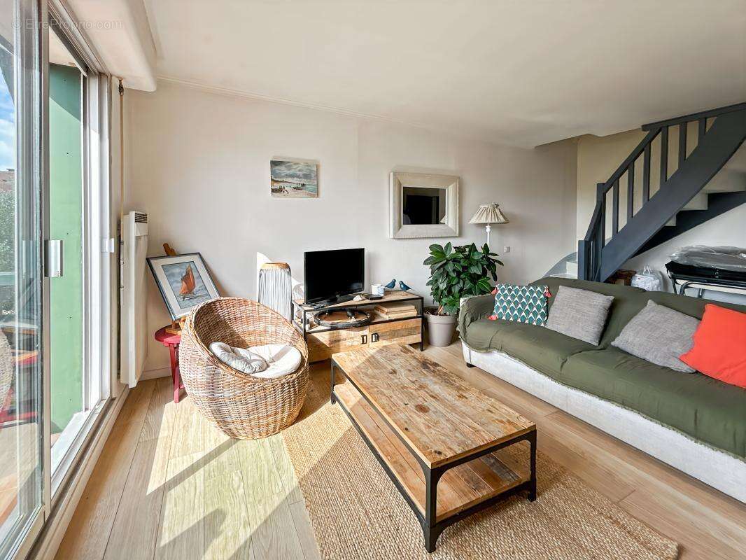 Appartement à BENERVILLE-SUR-MER