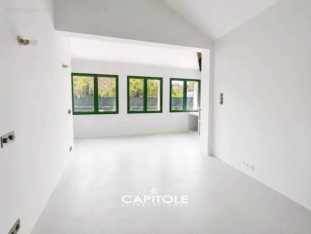 Antibes – villa d’exception rénovée avec vue mer  prestations ultra luxe - photo 21