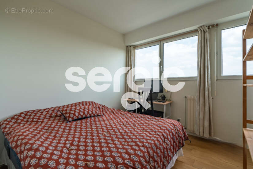 Appartement à PARIS-14E