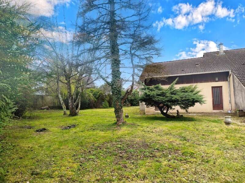Maison à MONT-SOUS-VAUDREY