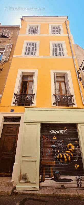 Appartement à MARSEILLE-2E