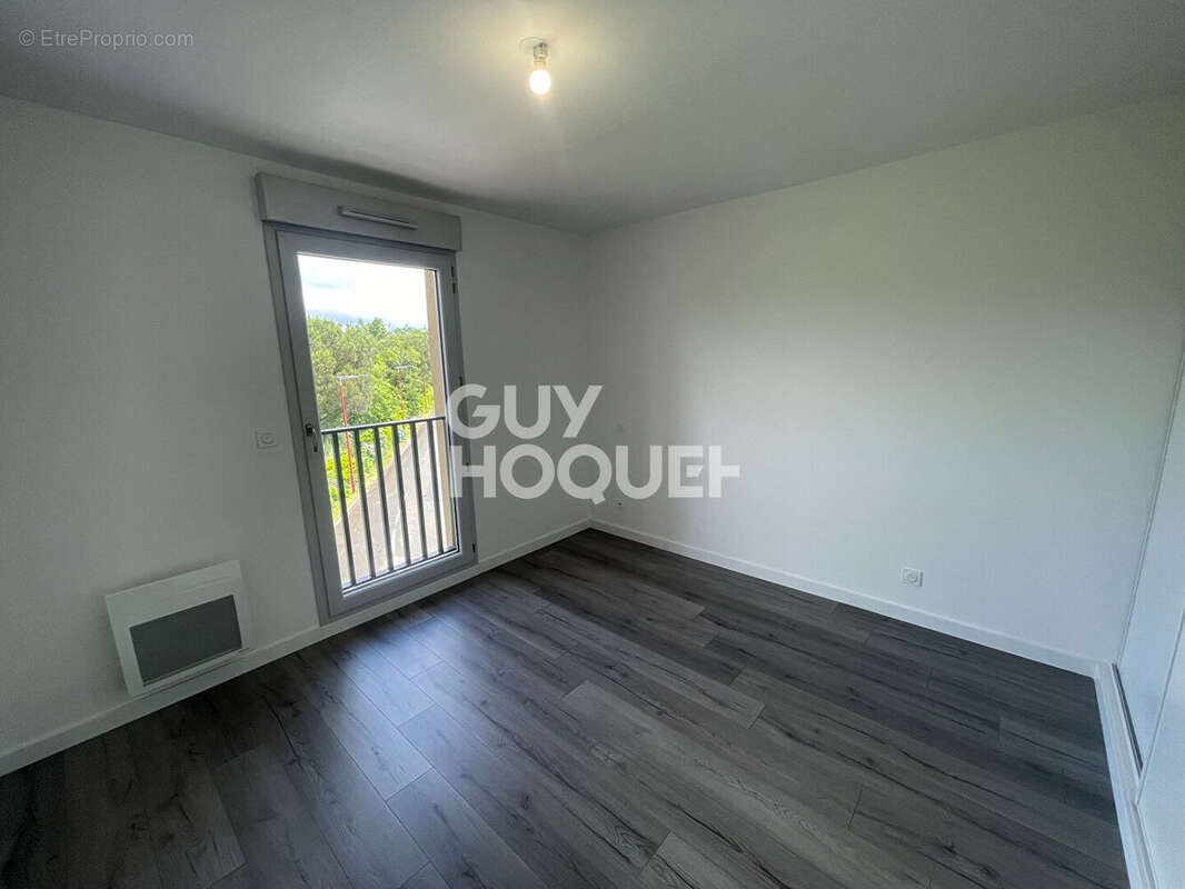 Appartement à PARENTIS-EN-BORN