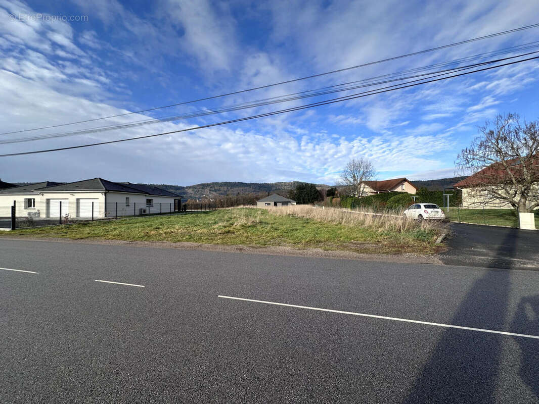 Exclu St Etienne les Remiremont Secteur Seux Terrain plat viabilisé de 845 m². - photo 4