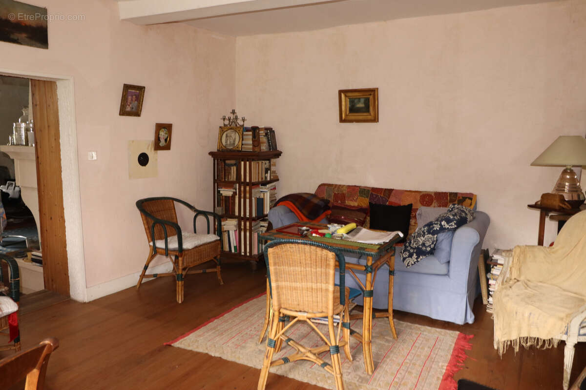 Maison à ARCES