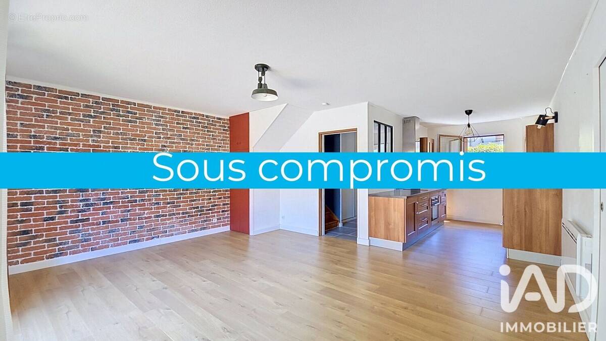 Photo 1 - Maison à BEAUZELLE