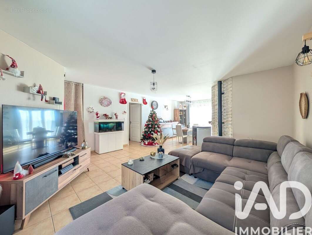 Photo 3 - Maison à SAINT-HILAIRE-LES-PLACES