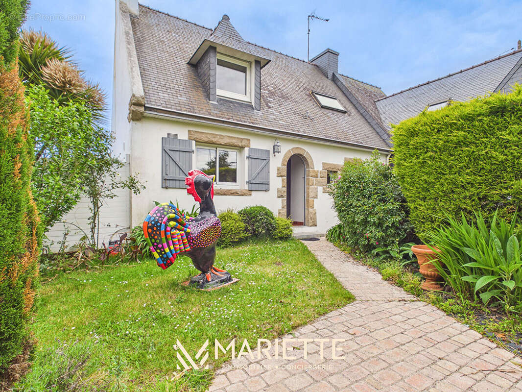 "ARBOEL" Centre-bourg - Maison familiale avec piscine et dépendance - photo 2