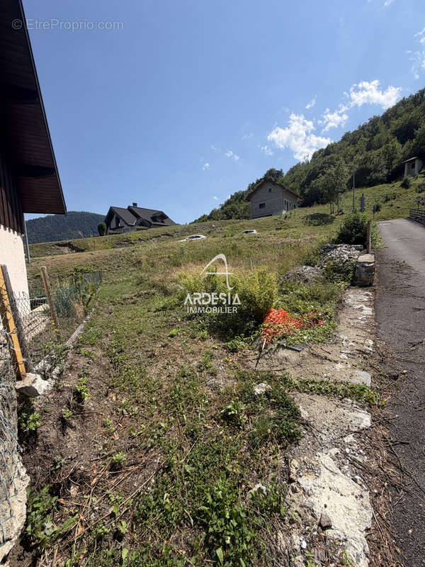 Terrain bien situé et bien exposé   Idéal investissement ou projet encadré - photo 6