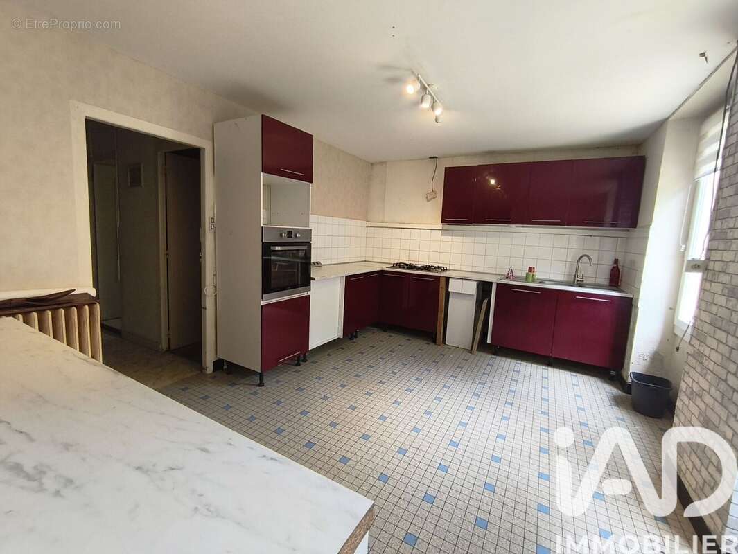 Maison 214 m² à Sepvret  - photo 3