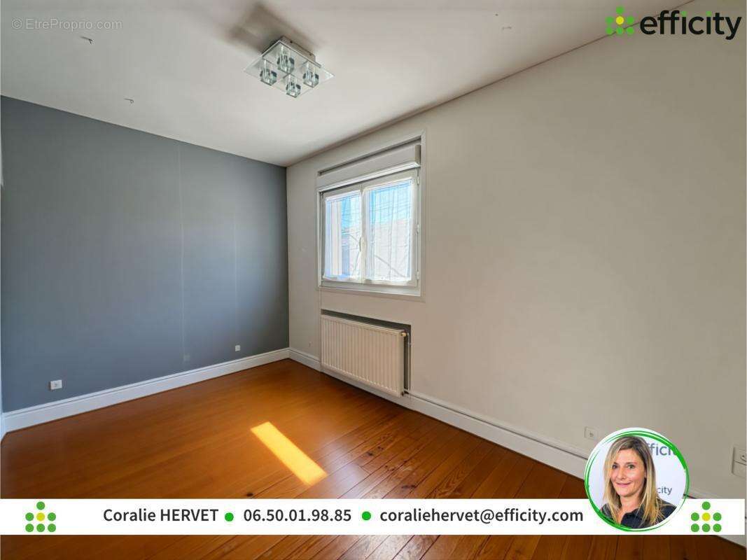 Maison à L&#039;ISLE-D&#039;ESPAGNAC