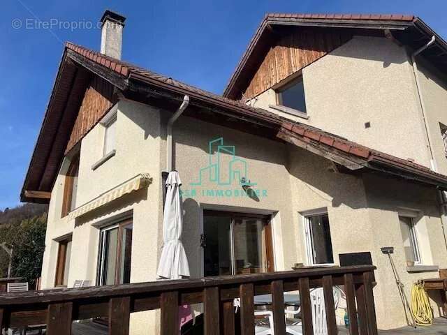 Maison à LES ADRETS