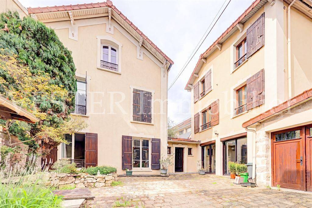Maison à BAGNEUX