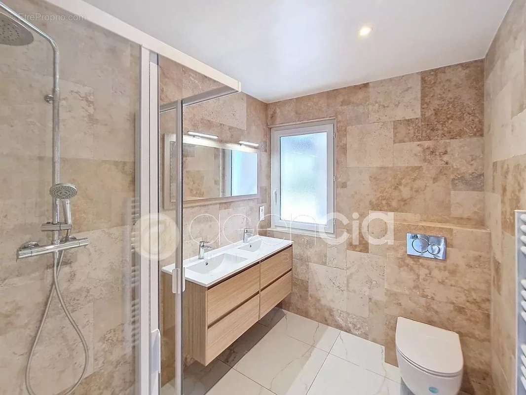 Appartement à VALBONNE