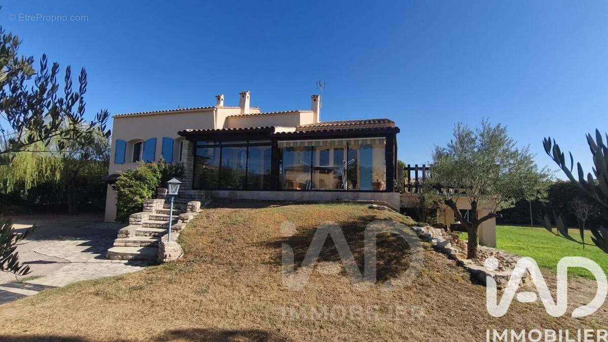 Photo 1 - Maison à SAINT-MARTIN-DE-VALGALGUES