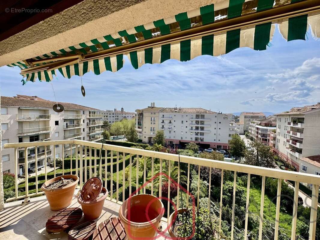 Appartement à SAINT-RAPHAEL