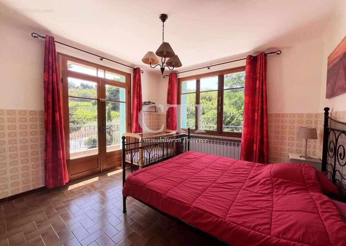 Maison à VAISON-LA-ROMAINE