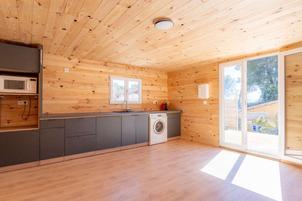 Maison à LE CASTELLET