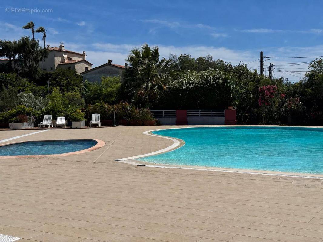 Appartement à MANDELIEU-LA-NAPOULE