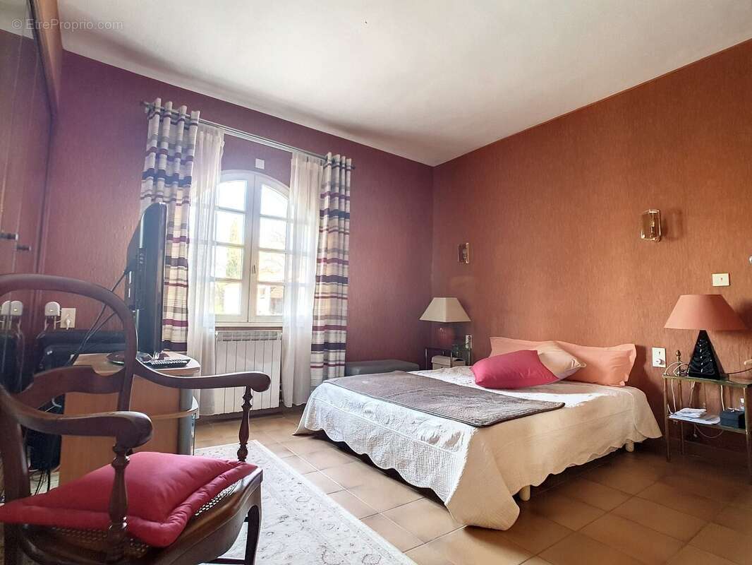 Maison à SAINT-CHINIAN