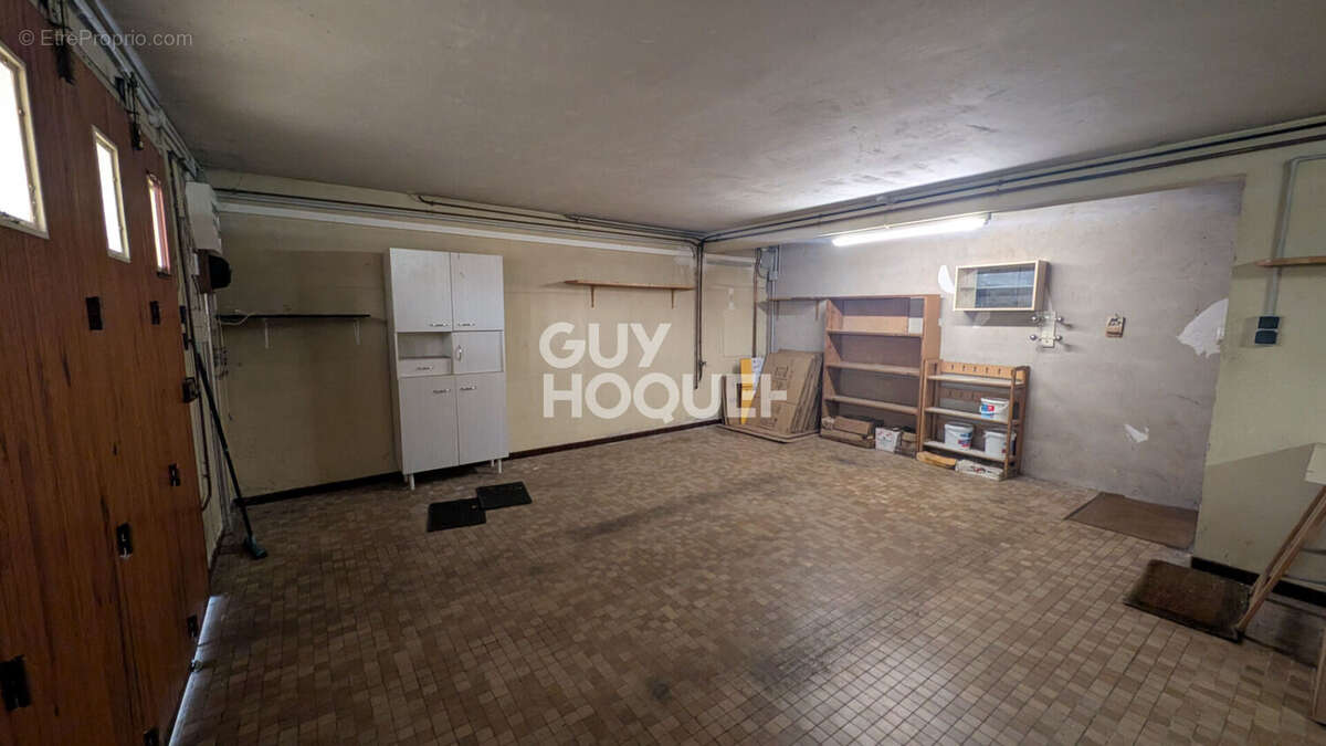 Maison familiale sur sous-sol complet - quartier recherché à deux pas des commodités - photo 11