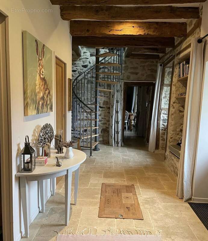 Deux maisons mitoyennes en pierre avec une jolie piscine et des dépendances - photo 15