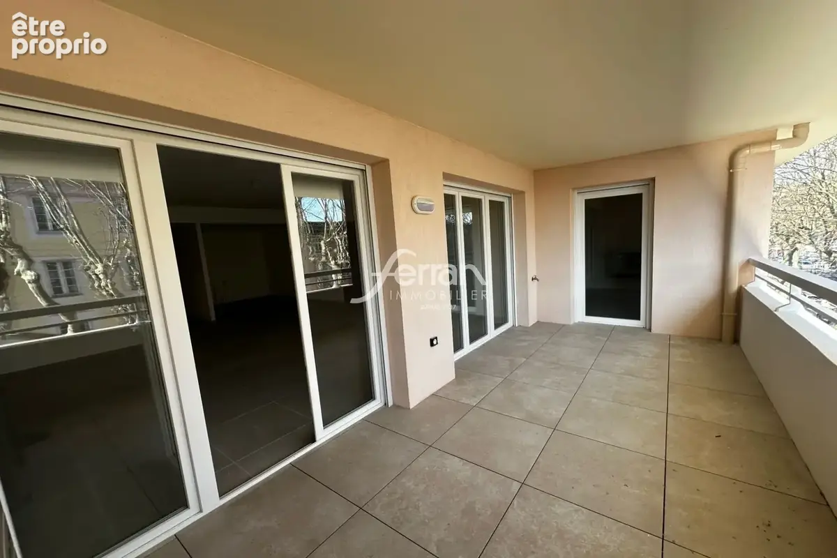 Appartement 3 pièces 76 m² à vendre à Draguignan (83300) - photo 3