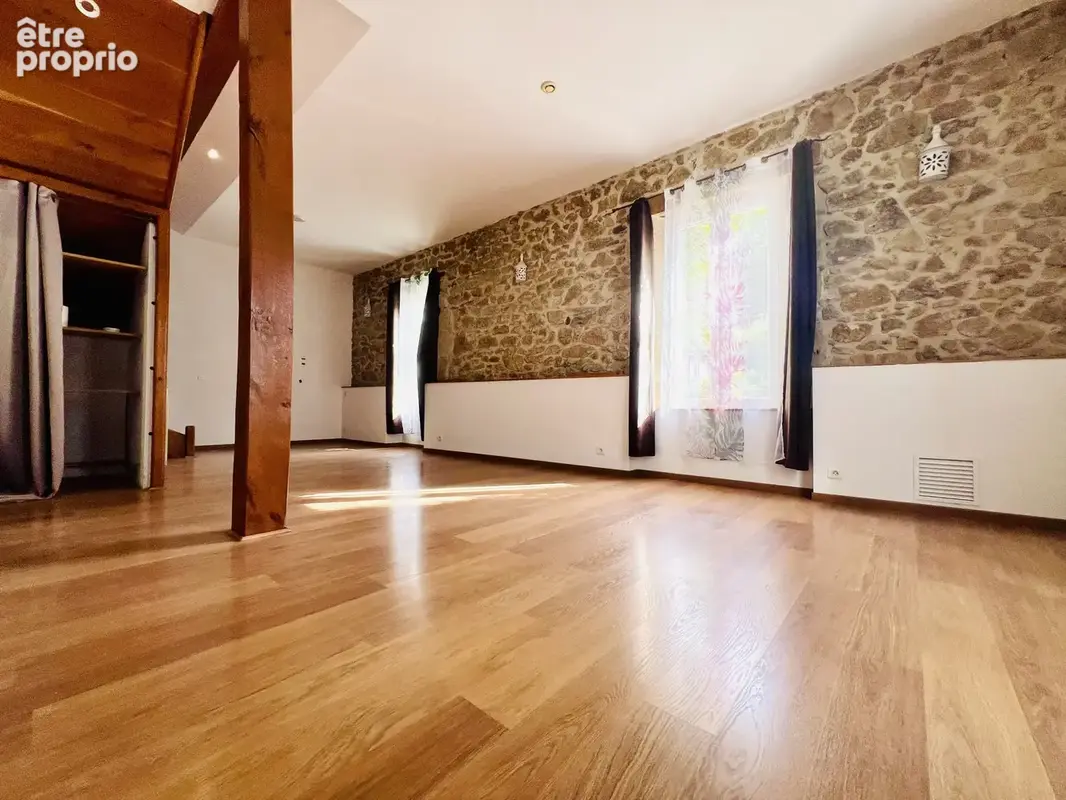 Maison R+1 de 178m2 avec studio et piscine sur un terrain de 562m2 - photo 10