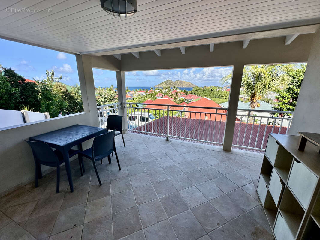 Maison à CAPESTERRE-BELLE-EAU