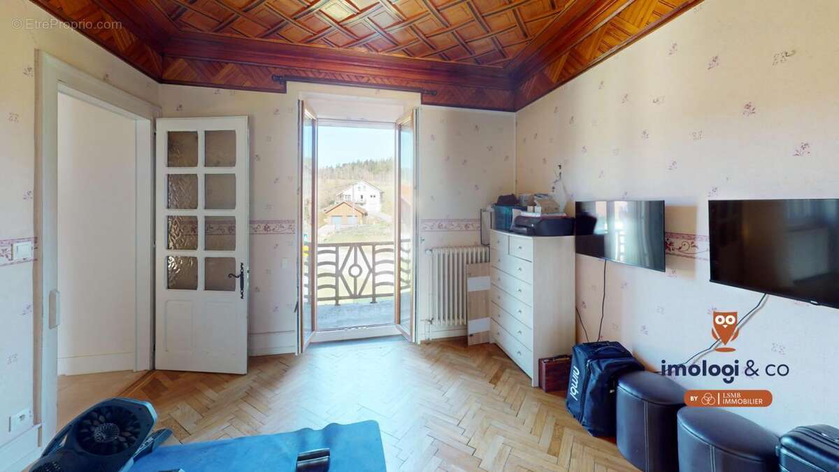 Appartement à SAINT-POINT-LAC