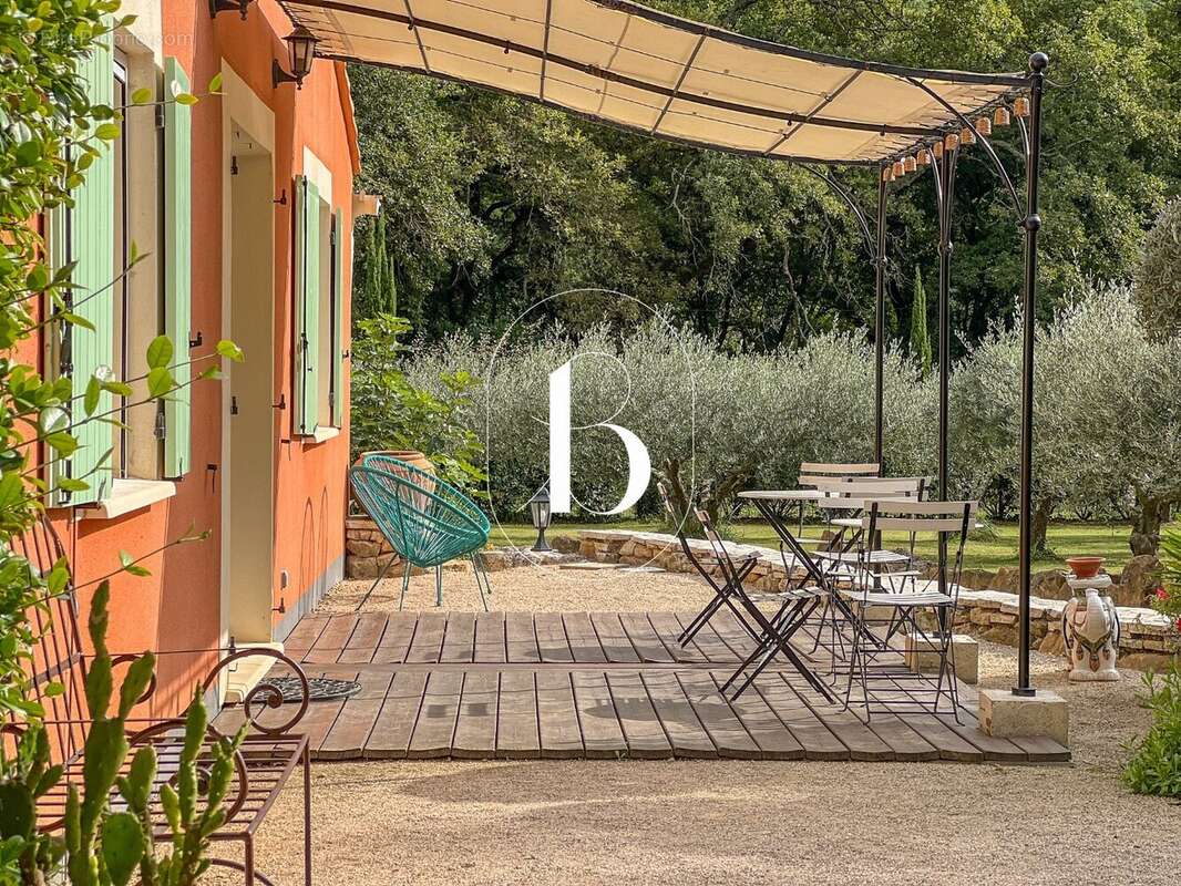 Maison à GOUDARGUES