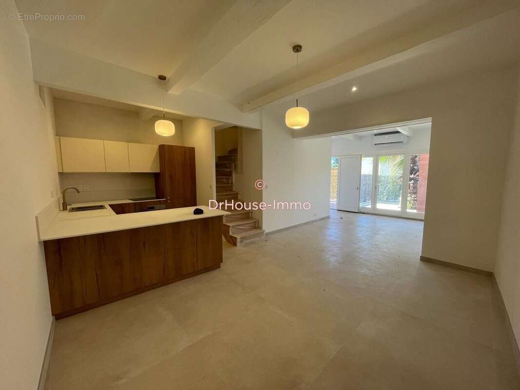 Maison à MARSEILLE-8E