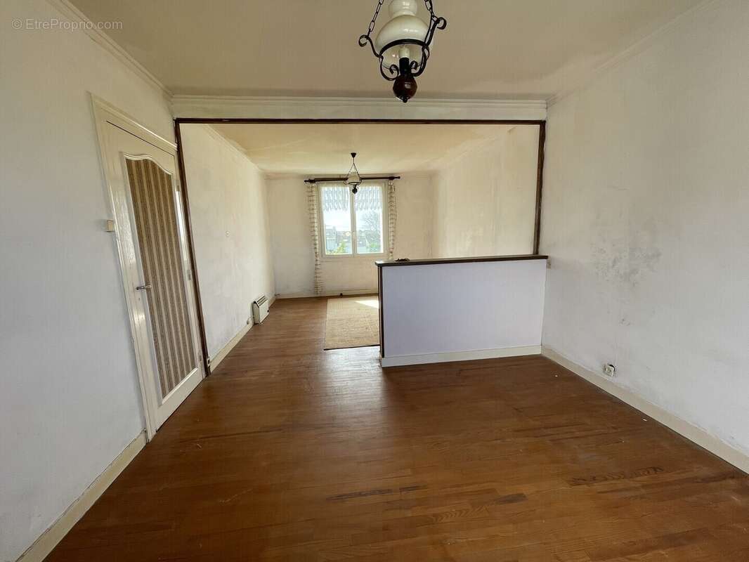 Maison à SIBIRIL