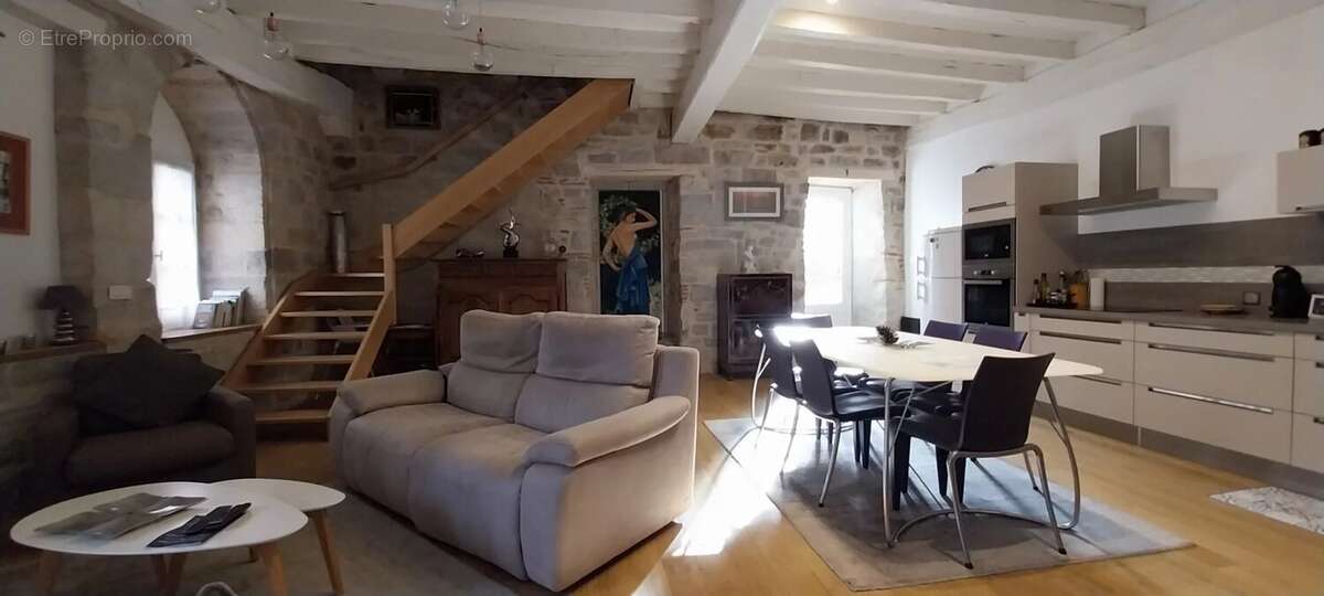 Maison à SAINT-ANTONIN-NOBLE-VAL