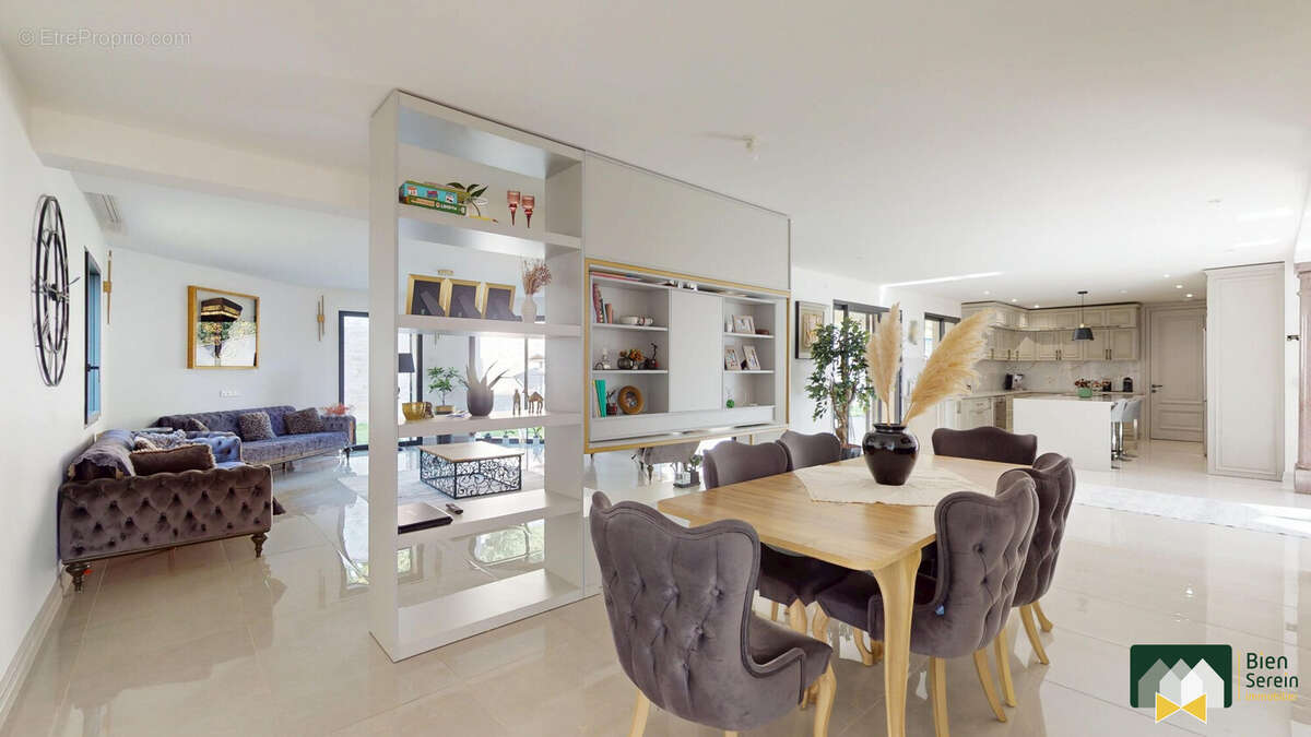 Salle à manger - Maison à SAINT-PREST