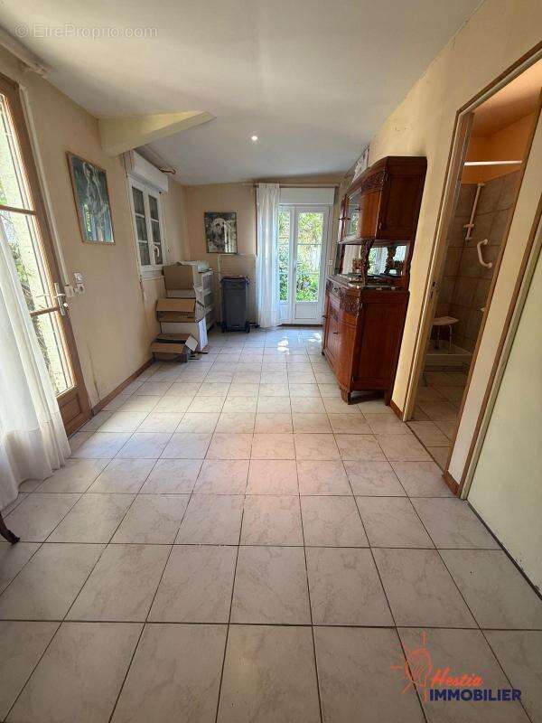 Ensemble immobilier à Mailly-le-camp - photo 9