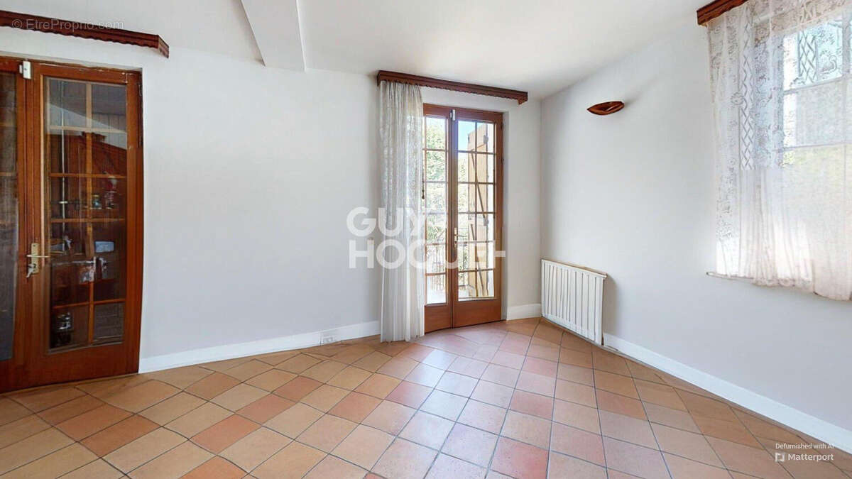 Maison à LES PAVILLONS-SOUS-BOIS