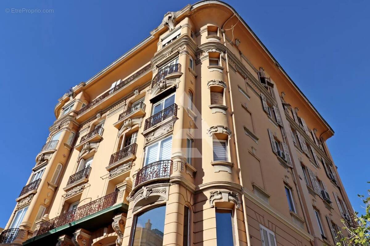 Appartement à BEAUSOLEIL