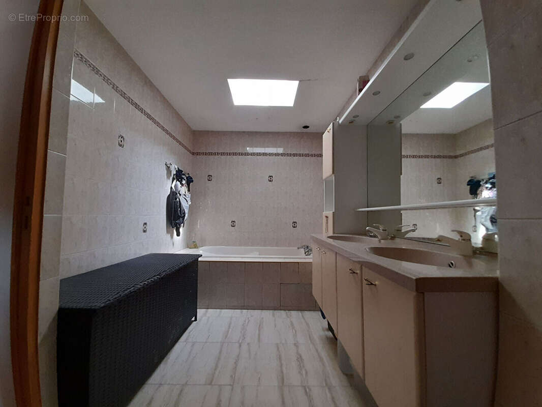 Maison Eaubonne 7 pièce(s) 190.59 m2 - photo 6