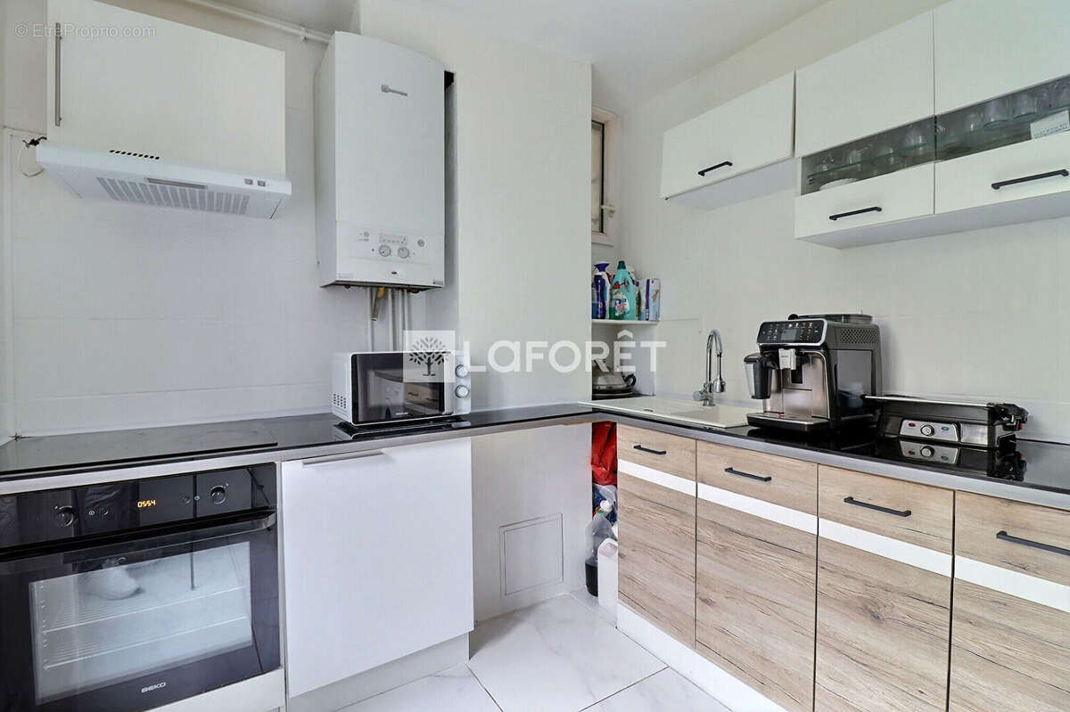 Appartement à L&#039;ILE-SAINT-DENIS