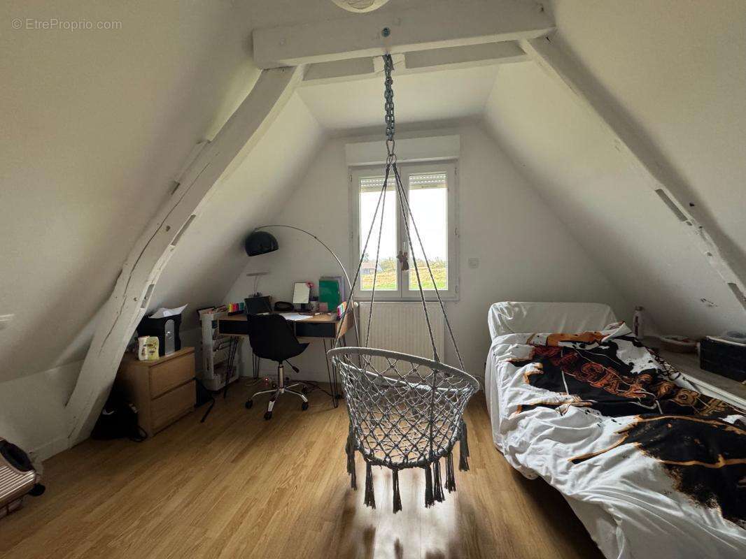 Maison à MAIGNELAY-MONTIGNY