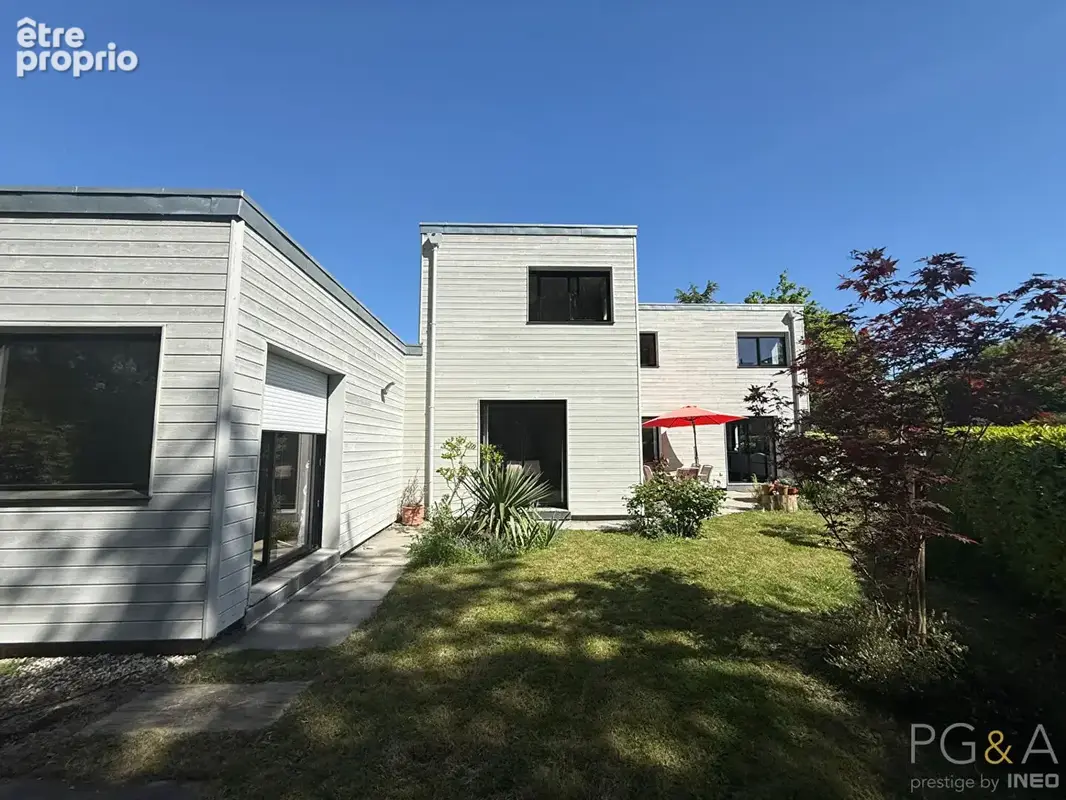 PACE - Maison contemporaine BBC de 250m² - photo 7