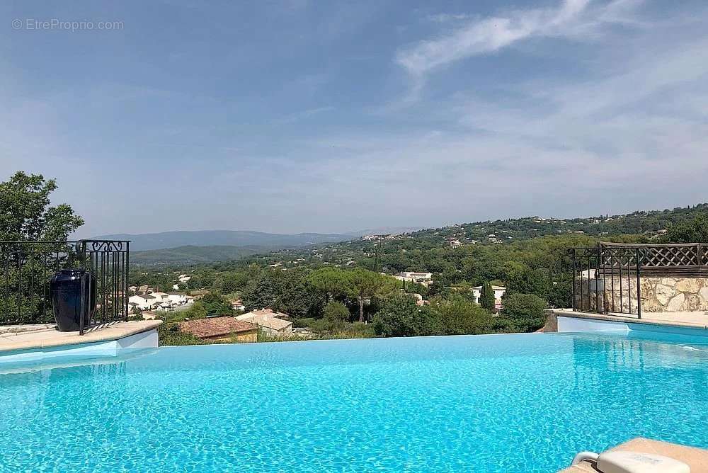 Maison à MONTAUROUX