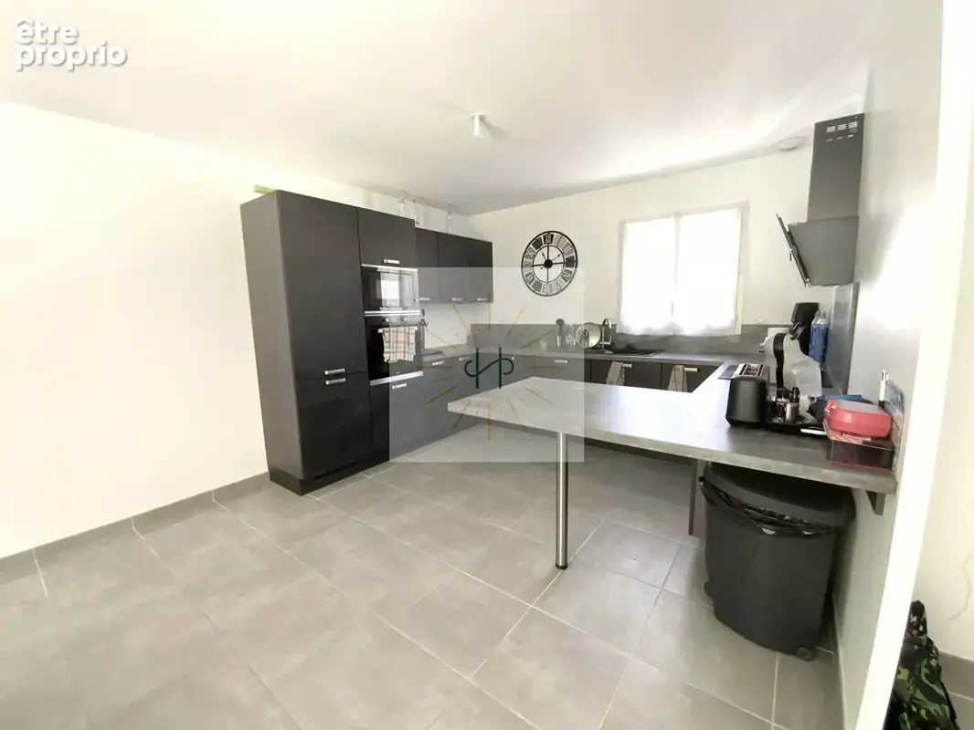 Maison 5 pièces 95 m² à vendre à Rochemaure (07400) - photo 6