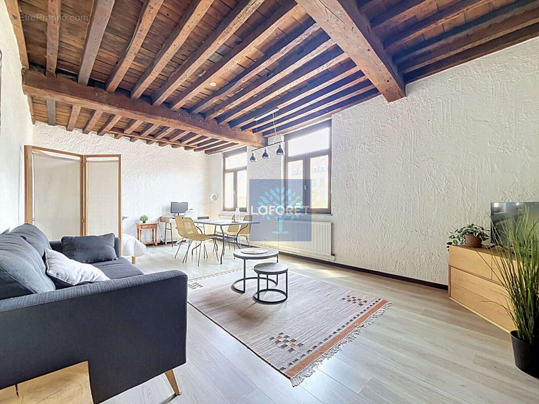 Appartement  Vieux Lille - Place des Archives - T2 - 55m2 - photo 2