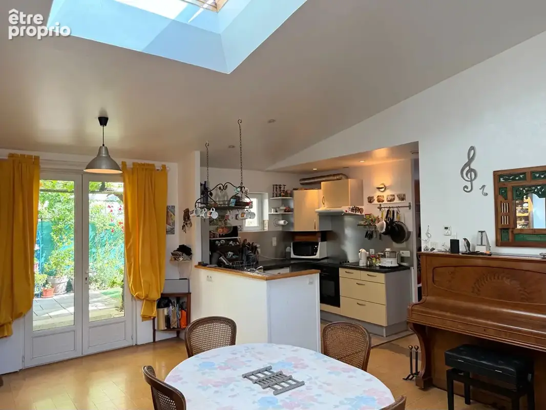Loft de plain pied Valréas avec cour privative - 4 pièces - 94 m² - photo 5