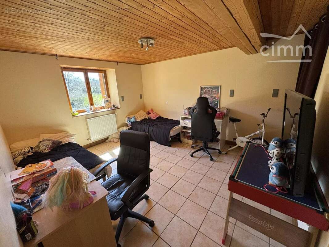 Appartement à MARSAC-EN-LIVRADOIS